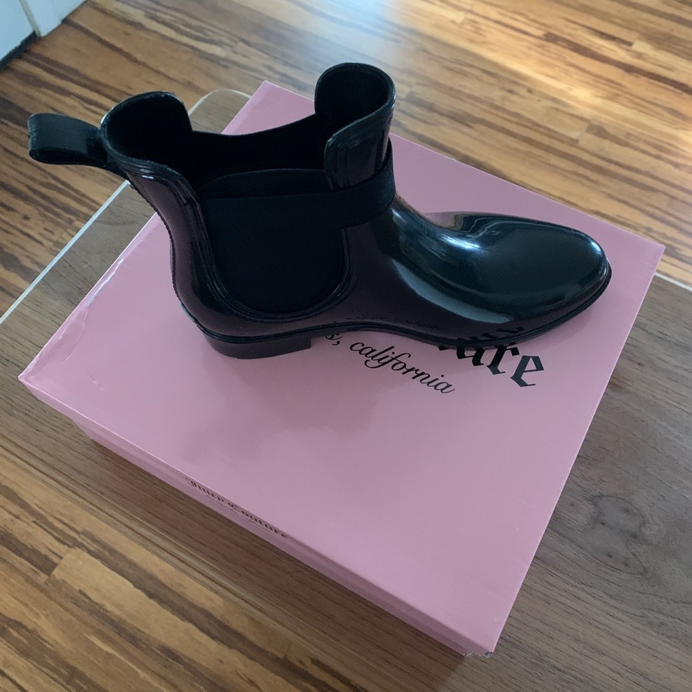 New with tags juicy couture rain boots